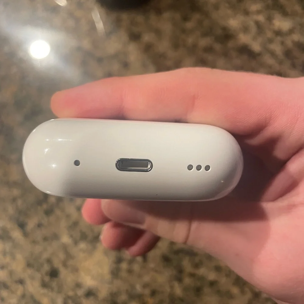 Apple White Generation 2 Pros AirPods